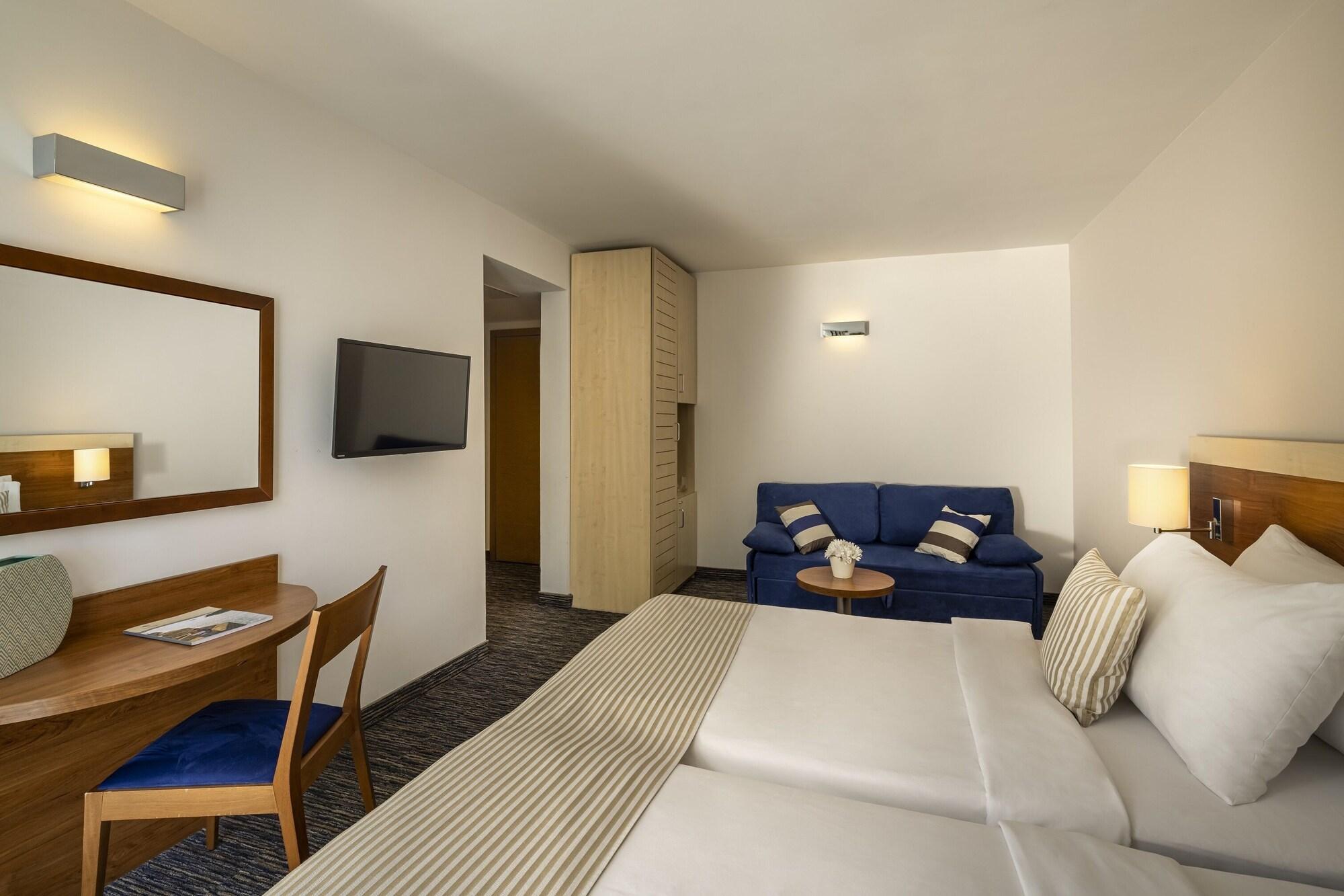 Valamar Sanfior Hotel & Casa Rabac Exterior photo